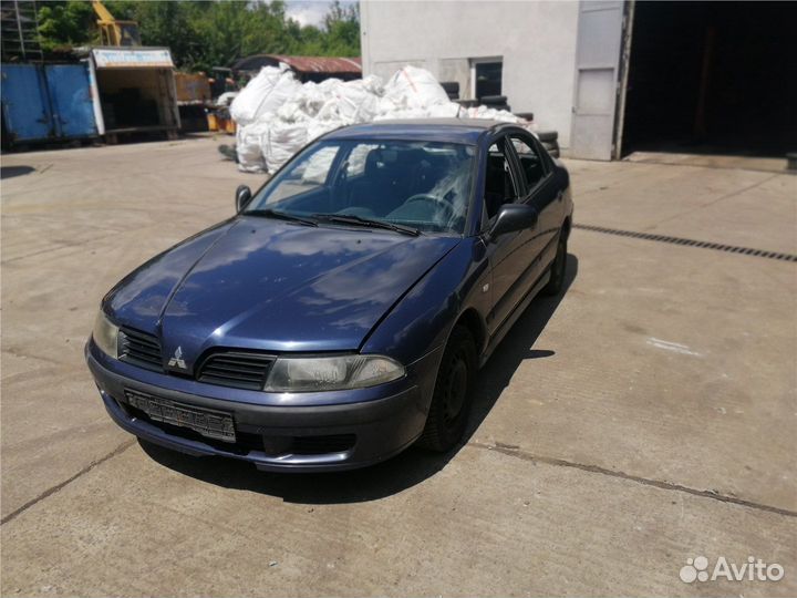 Разбор на запчасти Mitsubishi Carisma