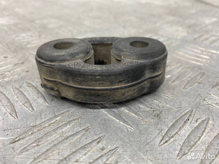 Б/У подушка глушителя (крепления, кронштейн