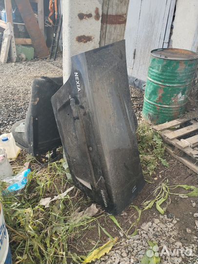 Крышка багажника Daewoo nexia n100