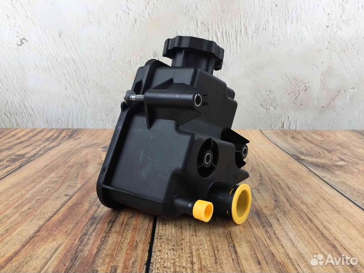 Бачок гидроусилителя руля Mercedes X164