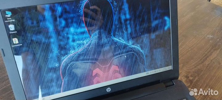 Ноутбук HP 15-ac003ur