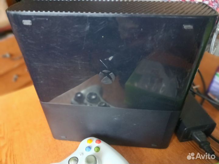 Xbox 360E + kinect + 27 игр