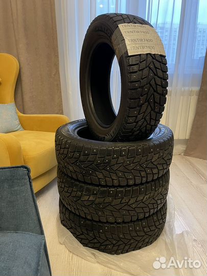 Dunlop Grandtrek Ice 02 215/60 R17 100T