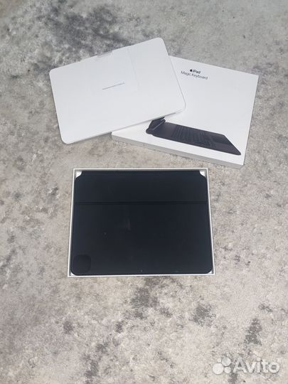 Apple magic keyboard iPad pro 11