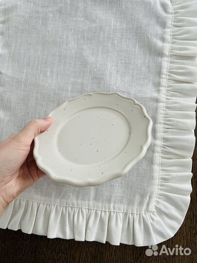 Тарелка в крапинку hm home