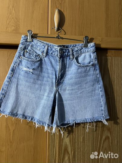 Джинсовые шорты Zara 36