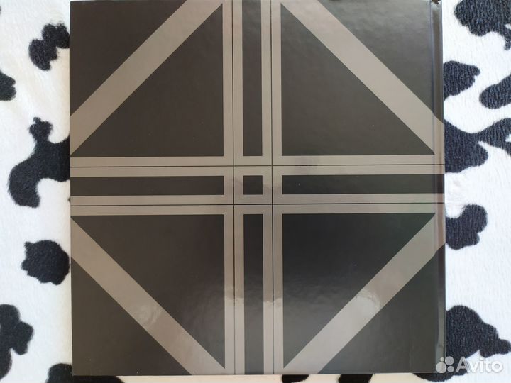 Britney Spears - Femme Fatale - CD - Сингл-Винил