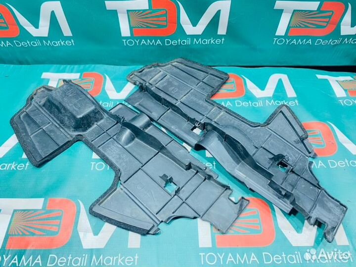 Дефлектор радиатора передний Toyota Avensis AZT250