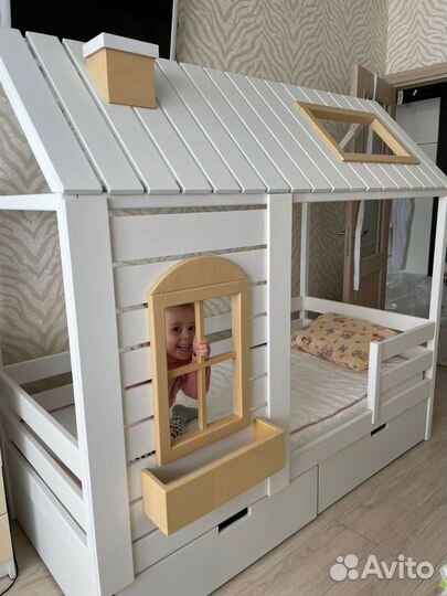 Кровать-домик
