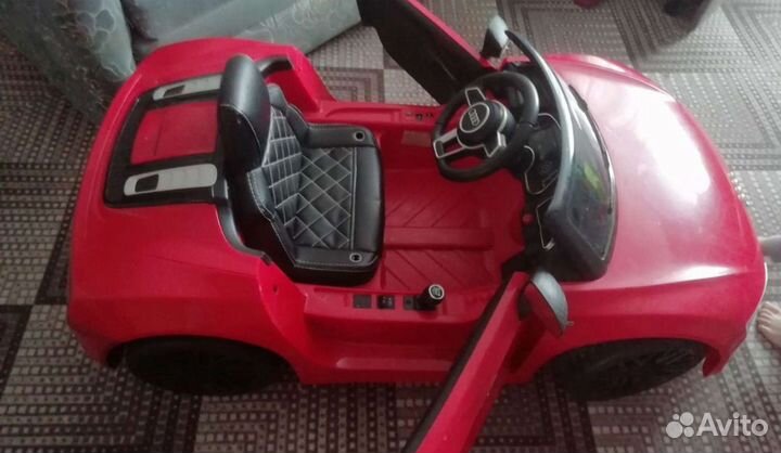 Детский электромобиль