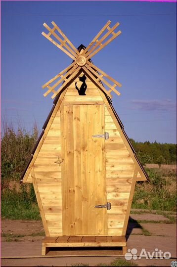 Дачный туалет деревянный