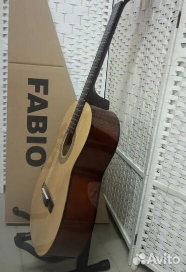 Классическая гитара Fabio FC06