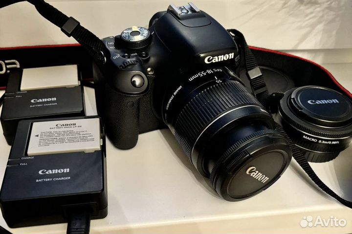 Фотоаппарат с 2 объективами Canon EOS 600D Kit