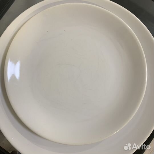 Тарелки IKEA Фэргрик белые