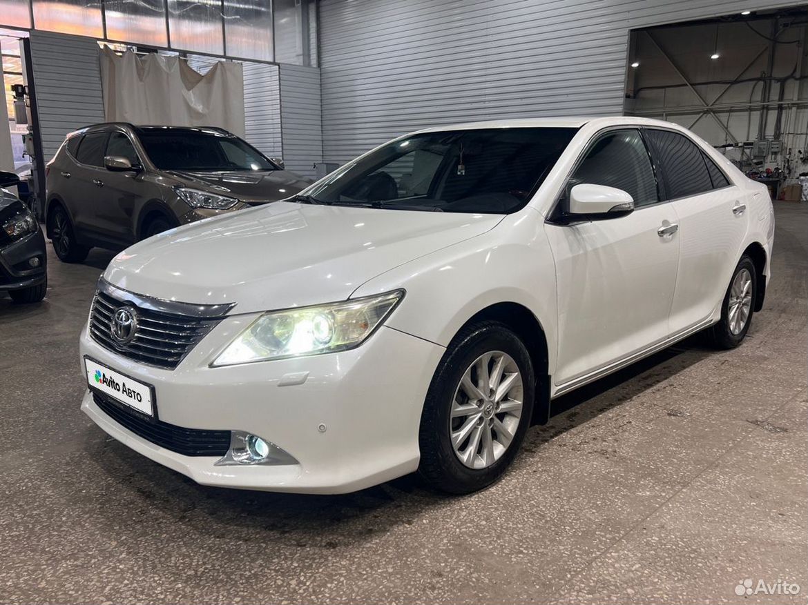 Toyota Camry 2.5 AT, 2011, 283 272 км