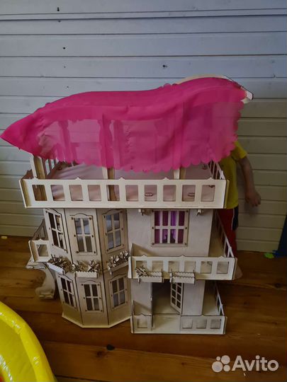Домик для кукол