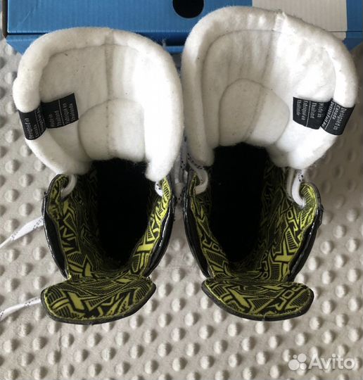 Хоккейные коньки bauer