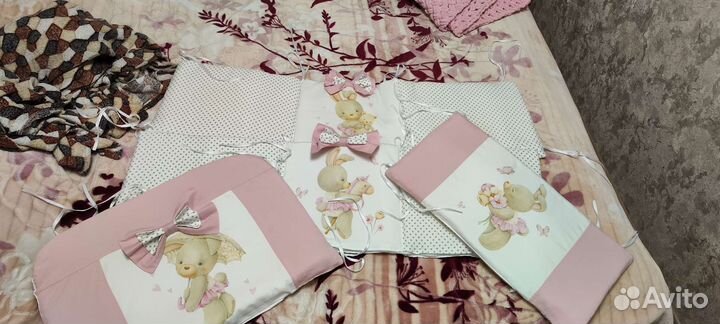 Бортики в кроватку