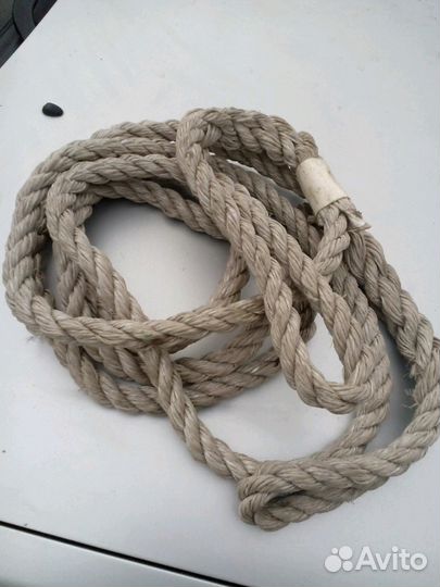 Трос буксировочный