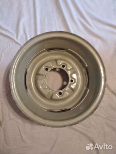 Диск штампованный на волгу R14