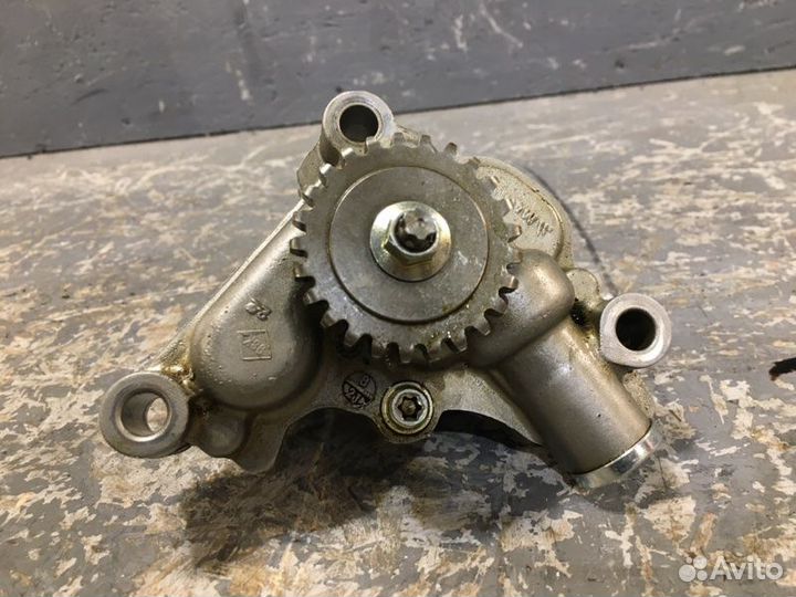 Насос масляный двигателя Renault Kaptur H4M438