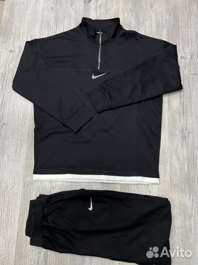 Спортивный костюм Nike полузамок