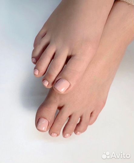 Педикюр с покрытием гель лак