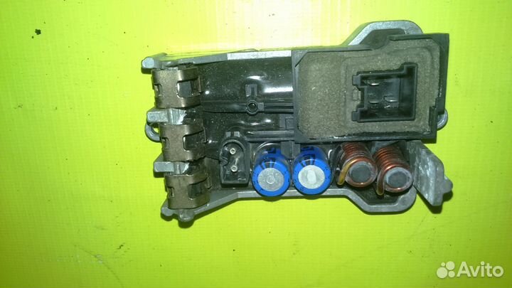 2208210951 Резистор отопителя Mercedes W220