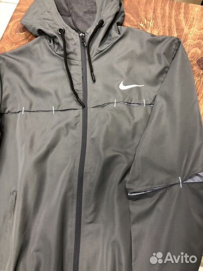 Спортивный костюм Nike на молнии