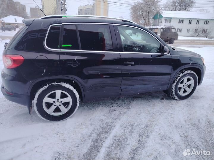 Volkswagen Tiguan 2.0 AT, 2010, 232 100 км