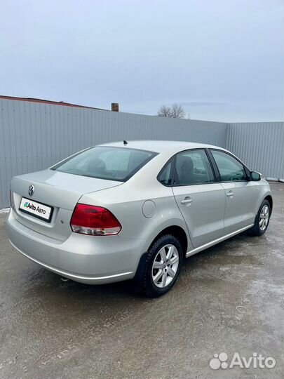 Volkswagen Polo 1.6 AT, 2012, 200 350 км