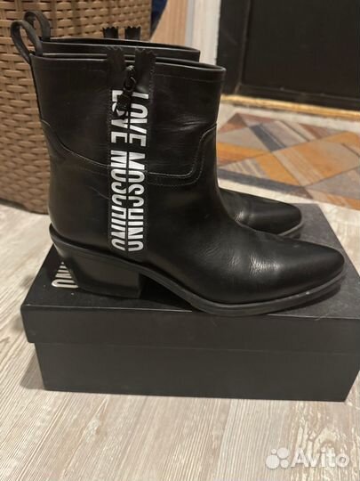 Love Moscino Ботильоны 39