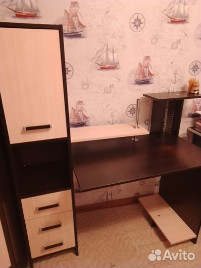 Компьютерный стол