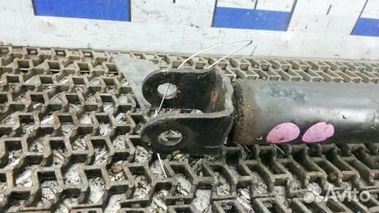 Амортизатор задней балки hyundai IX35 1 (8UK15LX02