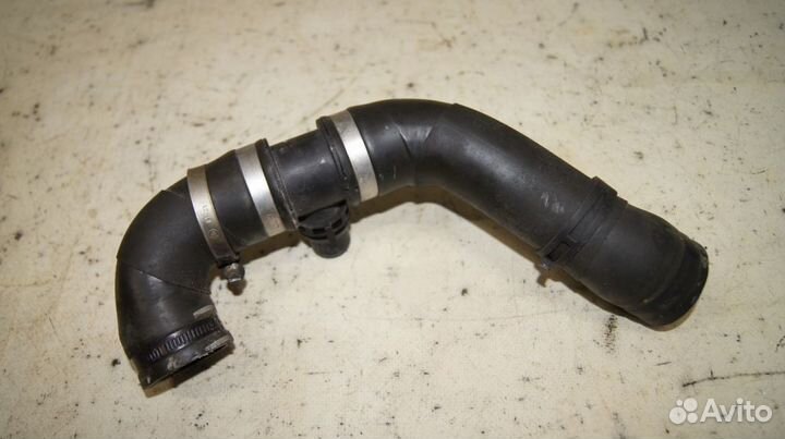 Патрубок от помы к термостату BMW X1 E84