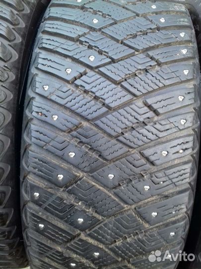 Goodyear UltraGrip Ice 205/55 R16