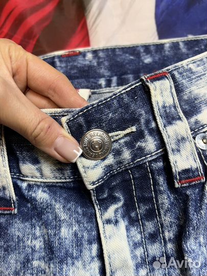 Джинсы true religion