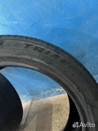 Triangle TH201 235/45 R18