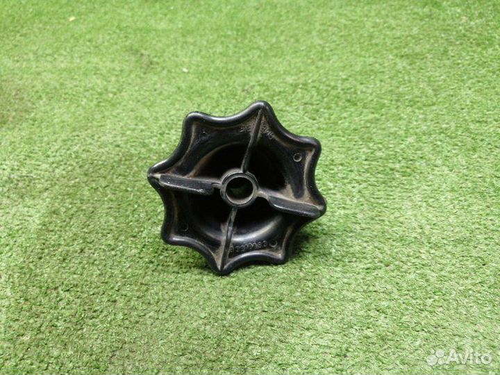 Кронштейн Chevrolet Cobalt 2011