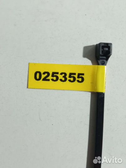 Подушка крепления кпп Volkswagen Passat B5 8D03991