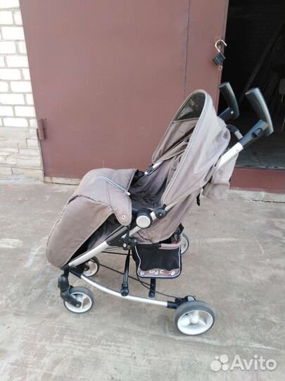 Прогулочная коляска