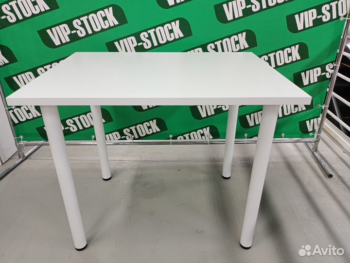 Столы учебные, состояние новых