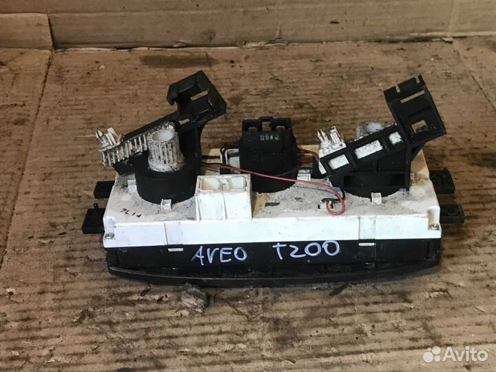 Блок управления климатом Chevrolet Aveo T200