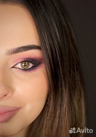 Макияж и прическа