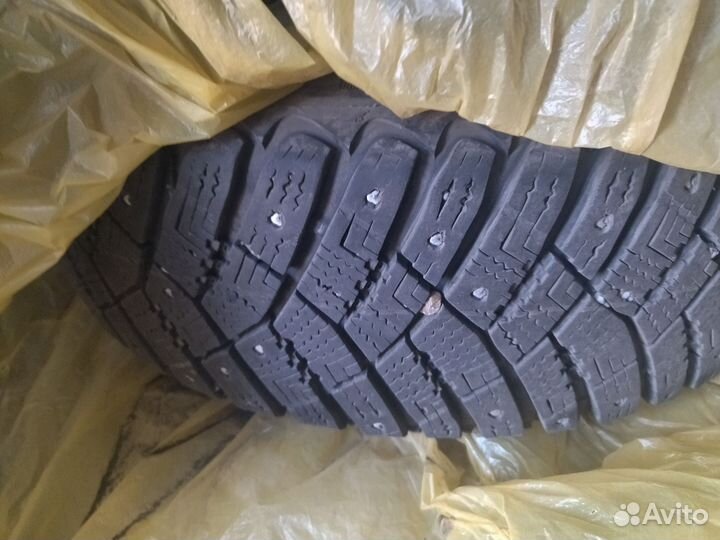 Goodyear Ultragrip Ice Arctic 175/65 R14