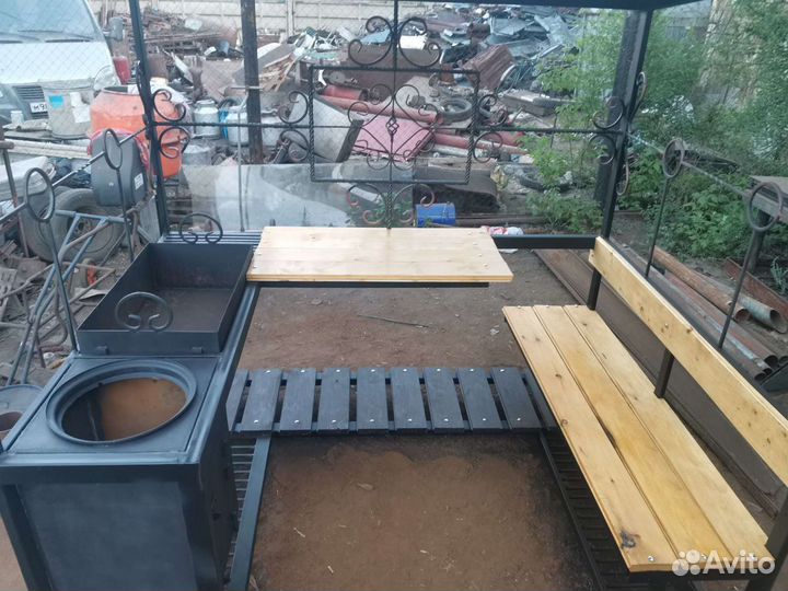 Беседка с печью под казан мангал