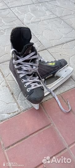 Коньки хоккейные