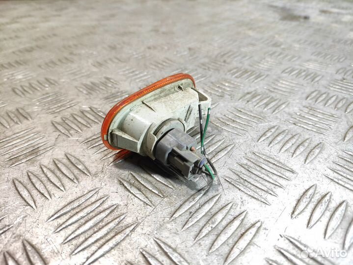 Повторитель в крыло левый Mitsubishi L200 2006-201