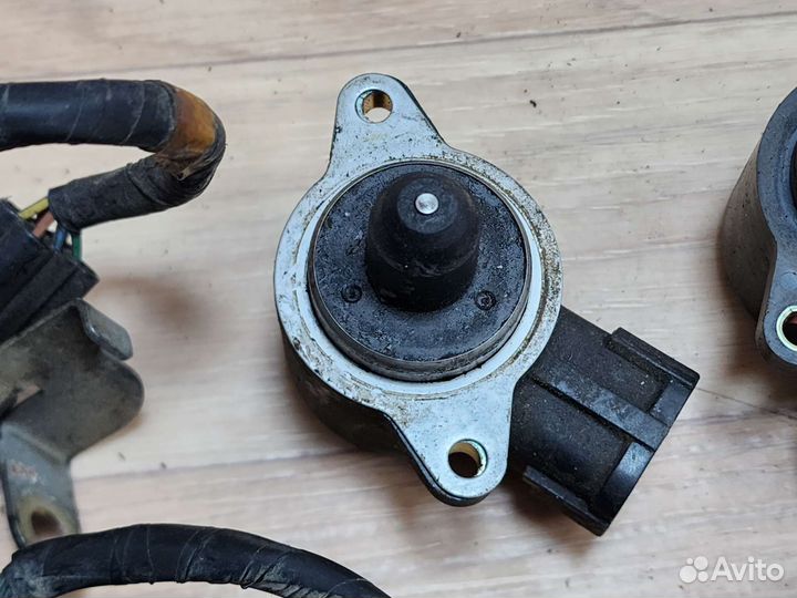 Датчик холостого хода Nissan Primera P12