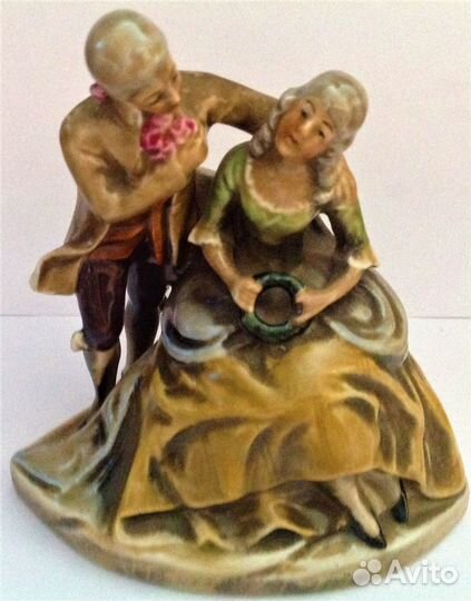 Статуэтка Кавалер с дамой фарфор Германия